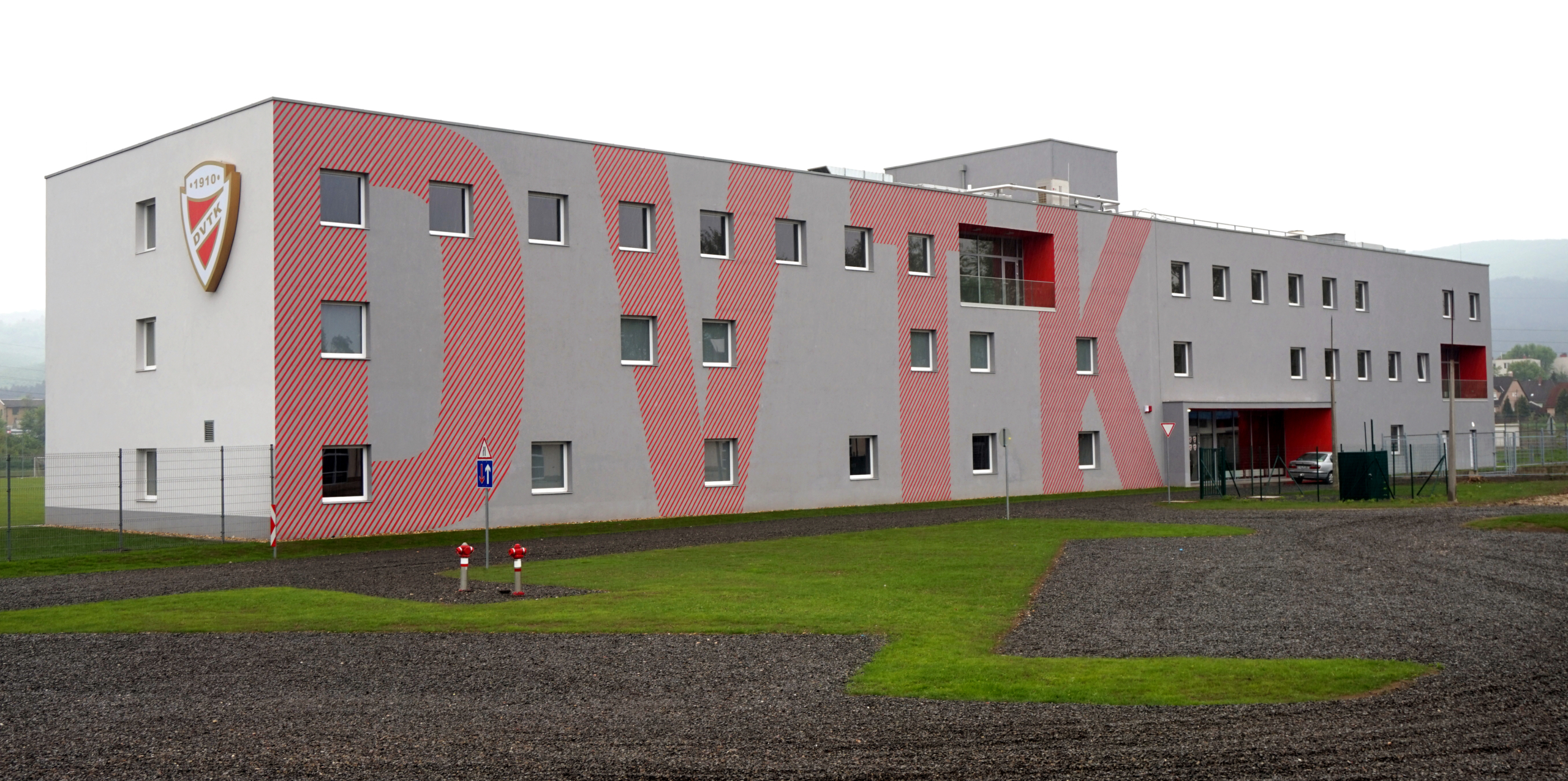 dvtk stadion dekorfestés - neopaint works